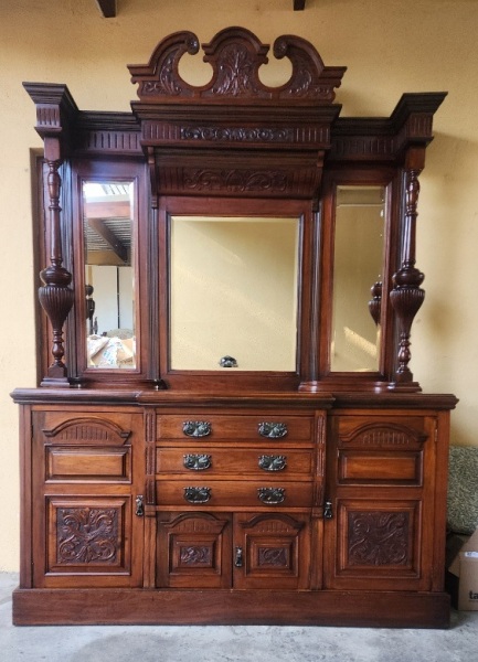 HANDSOME CARVED MAHOGANY SIDEBOARD, PRICE: R29500.00 ; {182CM X 51 X 256H}