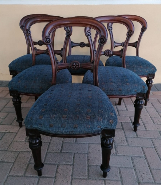 SET OF 6 VICTORIAN MAHOGANY DINING CHAIRS   PRICE: R2450.00 PER CHAIR